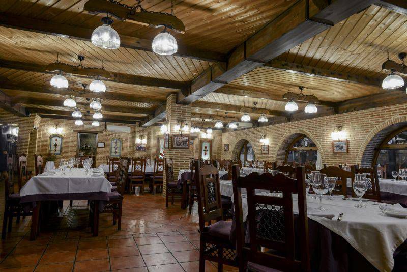 Restaurante Asador Parrilla El Duque - Arganda del Rey - Madrid - Salón Asador.En este salón se sirve el Menú fin de Semana
